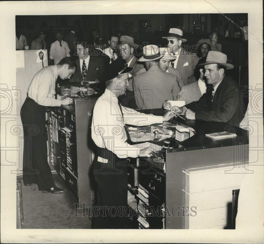 1948 Press Photo Airplanes on ramp at Moisant International Airport - nob97529