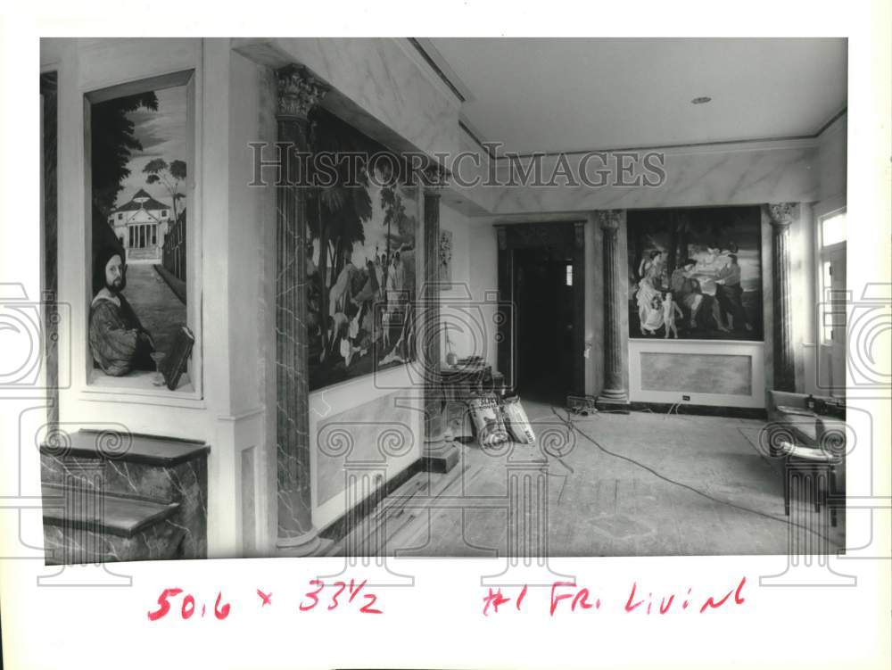 1992 Press Photo Murals in an old house painted by an artist from England- Historic Images