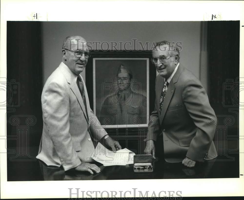 1990 Press Photo Albert Drouant and Frank Nuccio, Jackson Barracks- Historic Images