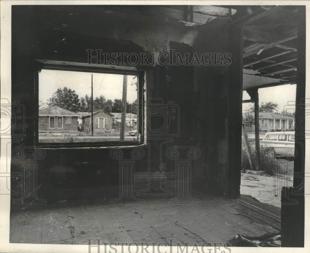 1969 Press Photo Abandoned house in the 2300 block of Tupelo Avenue - nob97809