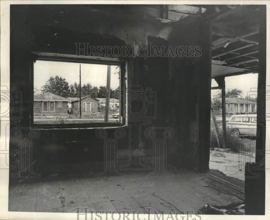 1969 Press Photo Abandoned house in the 2300 block of Tupelo Avenue - nob97809