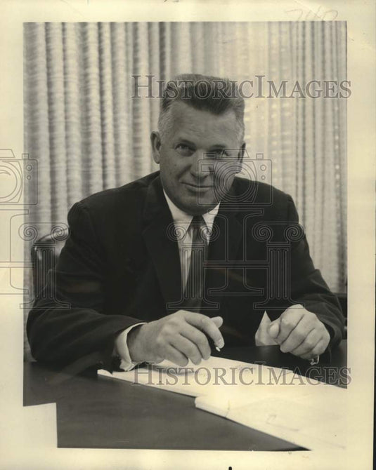1973 Press Photo Richard H. Nelson, general manager Boeing Aerospace - nob98051