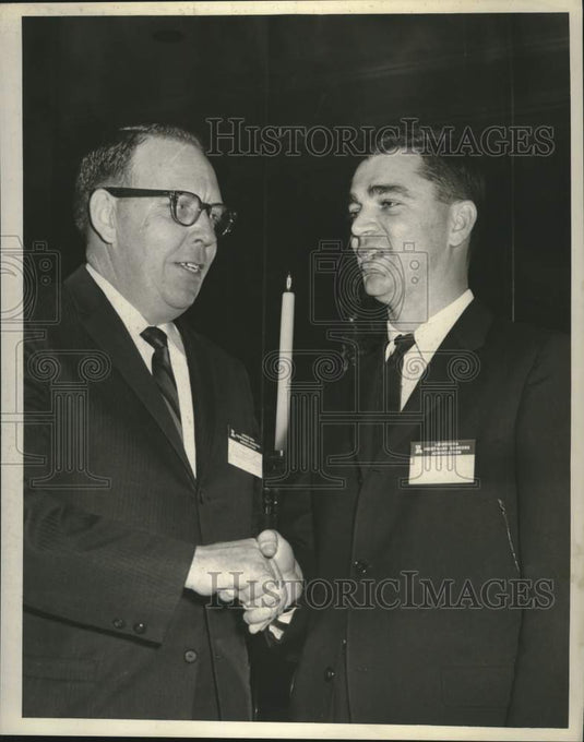 1962 Press Photo Louisiana Mortgage Bankers Association Outgoing & new president- Historic Images