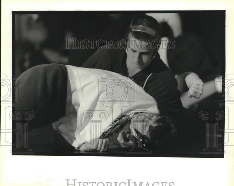 Load image into Gallery viewer, 1991 Press Photo Northshore High School physical fitness - nob98265
