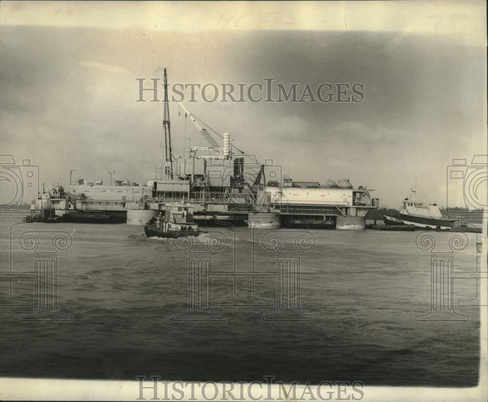 1973 Press Photo Tugboats on the Mississippi River below New Orleans ride herd