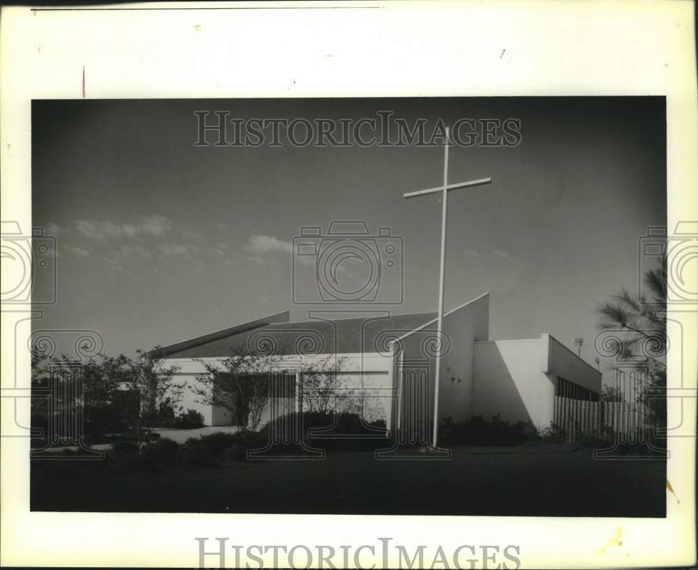 1988 Press Photo The New Parish Li Center at Arnold Nativity of Our Lord Church- Historic Images