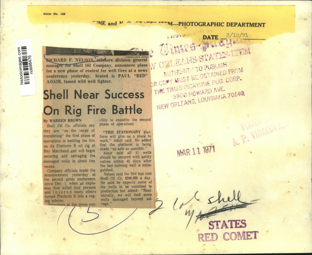 1971 Press Photo News Conference About Fire On Shell Oil Rig Platform In Gulf