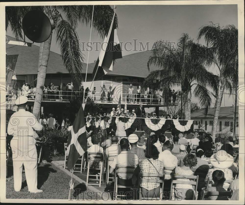 1962 Press Photo Dignitaries, Crowd At Dedication Of Marina - nob98490