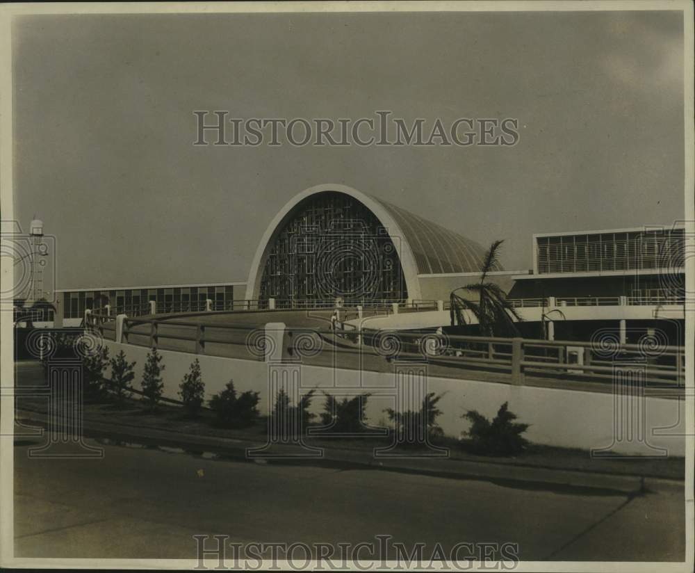 1962 Press Photo Handsome Terminal Building At Moisant International Airport