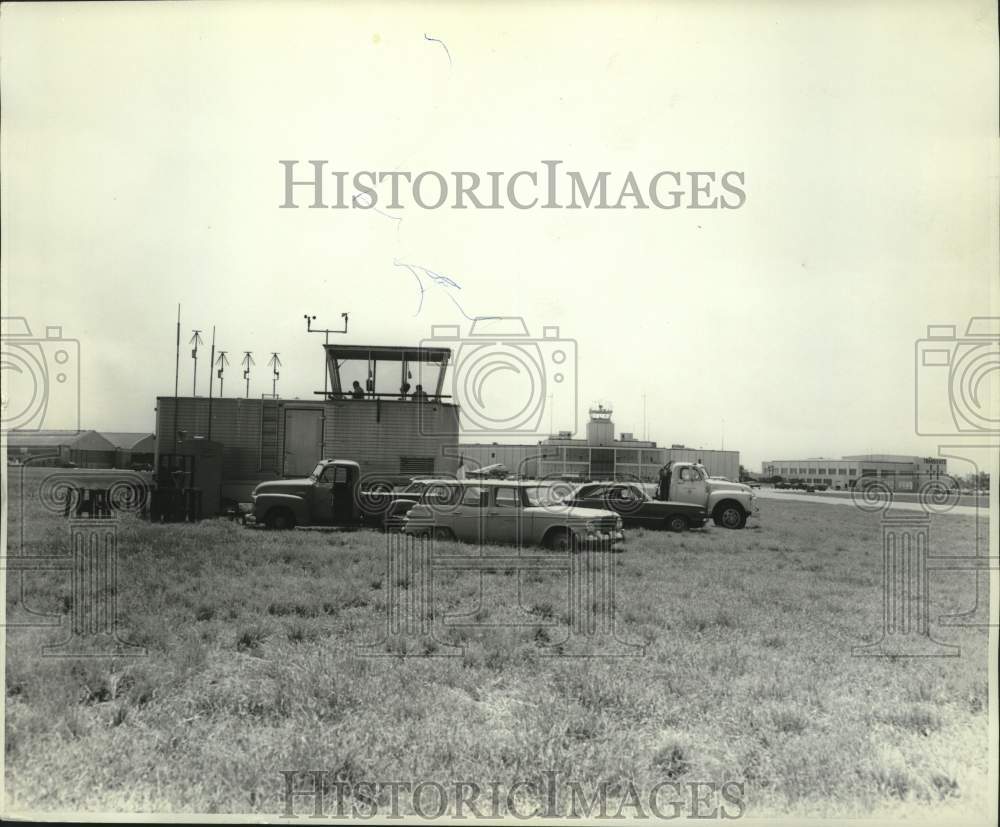 1966 Press Photo Vehicles Parked Near Control Tower, New Orleans Airport