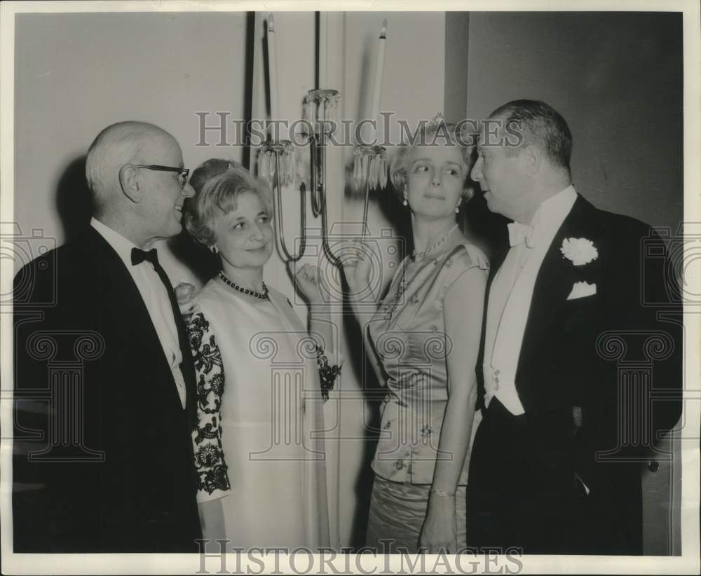 1963 Press Photo Mr. &amp; Mrs. P. R. Norman And Mr. &amp; Mrs. Justin Godchaux- Historic Images