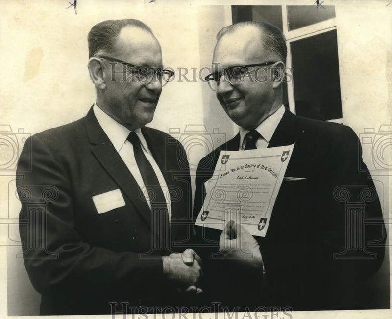 Load image into Gallery viewer, 1971 Press Photo Erich Messmer Honored By Swiss Society Of New Orleans
