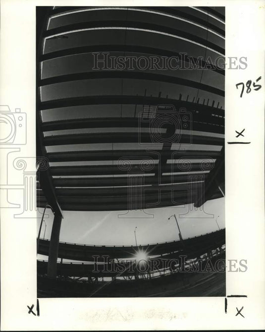 1977 Press Photo View From Underneath Of Elevated Road, Pontchartrain Expressway- Historic Images