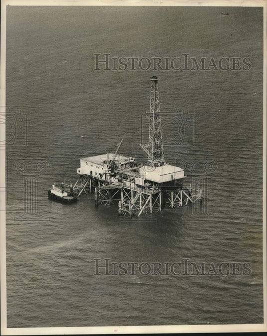 1965 Press Photo Offshore Oil Rig - noc00234