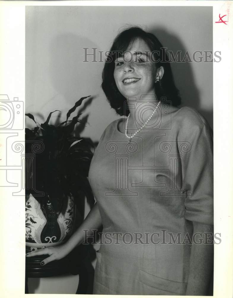 1992 Press Photo Jeanne Ogden of Bachelors Club- Historic Images