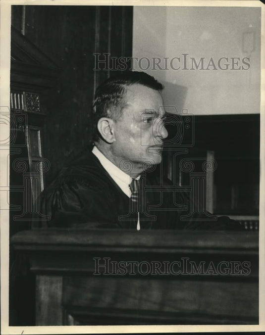 1967 Press Photo Judge Malcolm V. OÃ¢â‚¬Hara in Louisiana courtroom - noc00626
