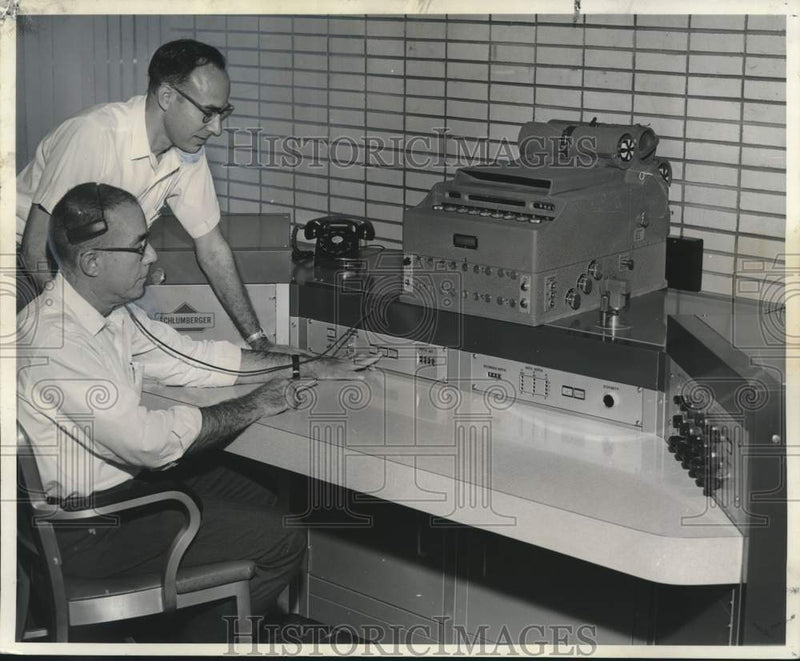 Load image into Gallery viewer, 1964 Press Photo Workers Manning Equipment in Morgan City for Offshore Oil Rig
