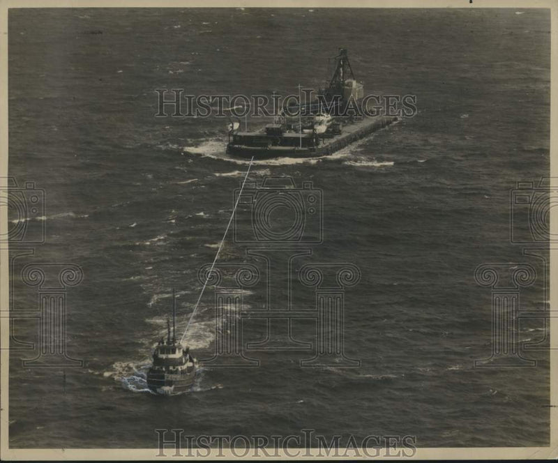 Load image into Gallery viewer, 1956 Press Photo Tugboat Towing Huge Derrick Barge in Gulf of Mexico - noc00703
