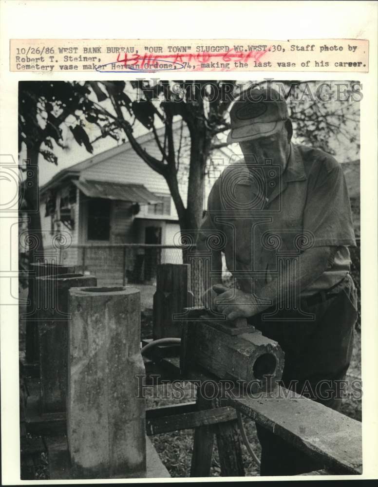 1986 Press Photo Cemetery vase maker Herman Ordone making his last vase - Historic Images