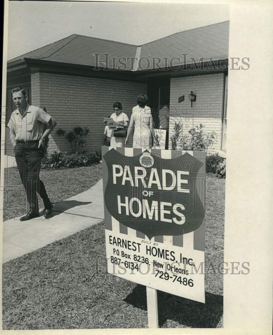 1969 Press Photo Parade of Homes model built by Ernest Homes, Inc. - noc01788