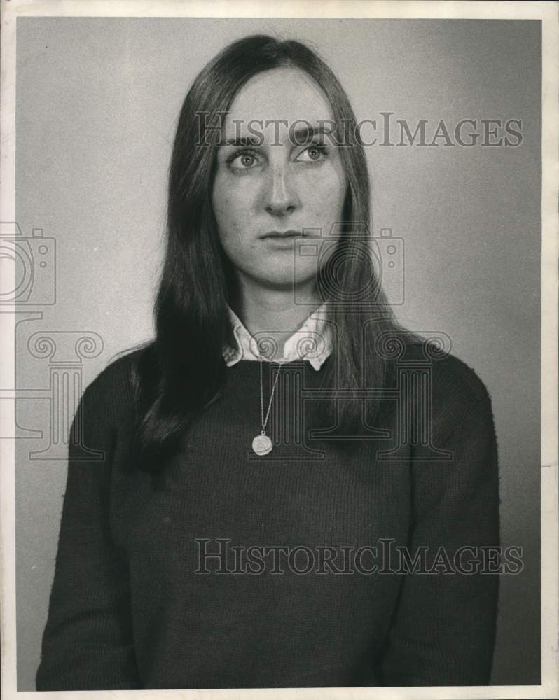 1970 Press Photo Riverdale Senior and Pencil Artist Cindy Palmgren - noc01813