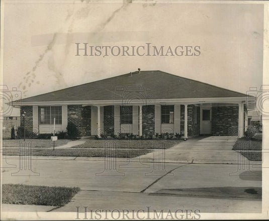 1967 Press Photo Ranch style home in the Driftwood Park Parade of Homes, Kenner