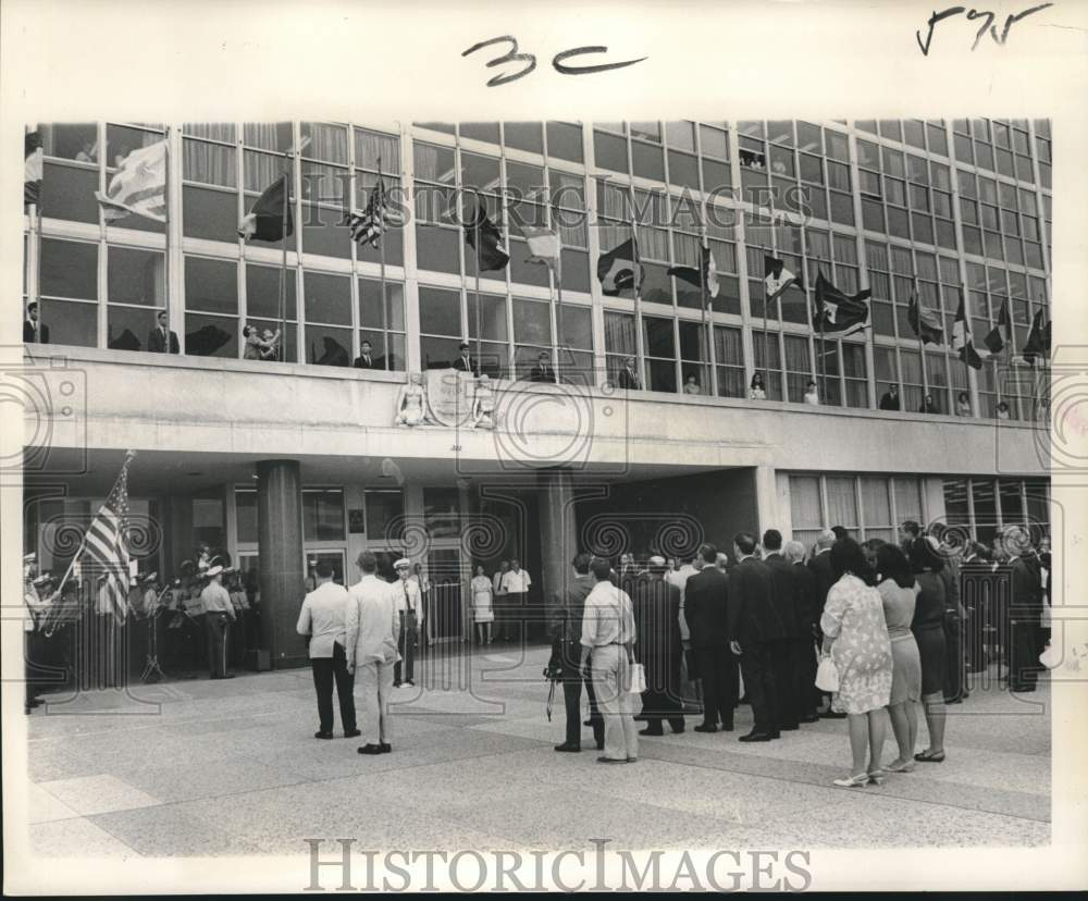 1967 Press Photo Students at Pan American Day Ceremony, New Orleans City Hall- Historic Images