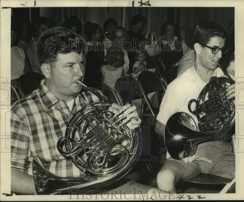 1965 Press Photo Monroe Stephenson rehearses on French Horn for the Summer Pops- Historic Images