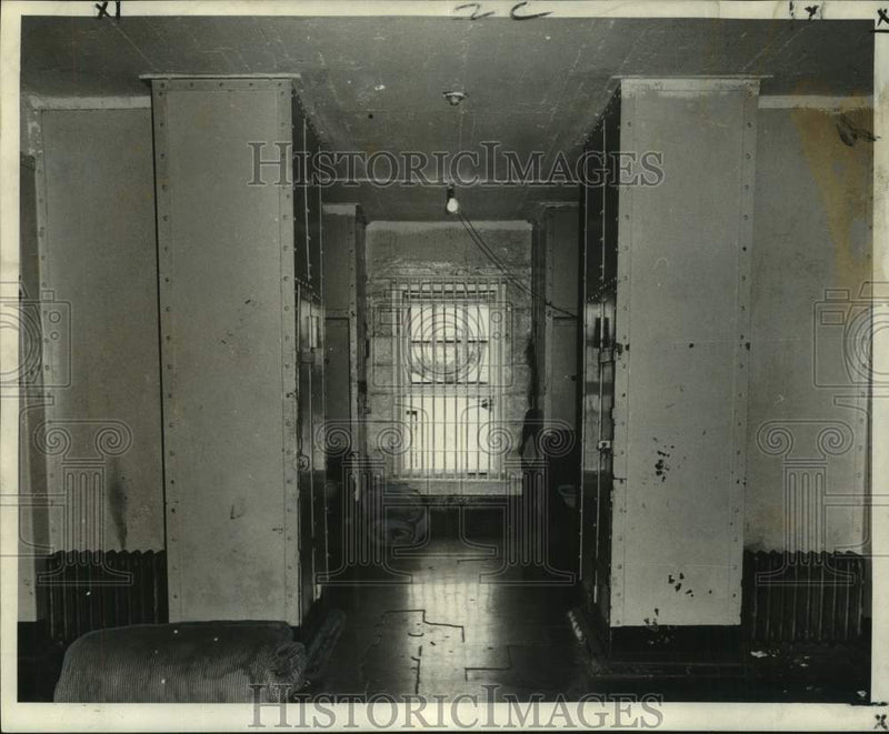 Load image into Gallery viewer, 1969 Press Photo View from the Tier B-3 inside Parish Prison - noc03665
