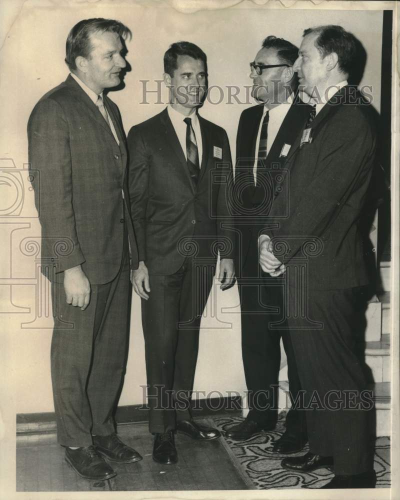 Load image into Gallery viewer, 1969 Press Photo Student Personnel at the Jung Hotel - noc04434
