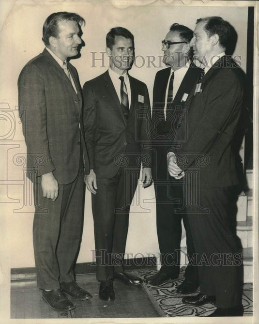 1969 Press Photo Student Personnel at the Jung Hotel - noc04434