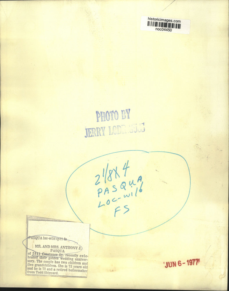 1977 Press Photo Mr. & Mrs. Anthony Pasqua celebrate golden wedding anniversary