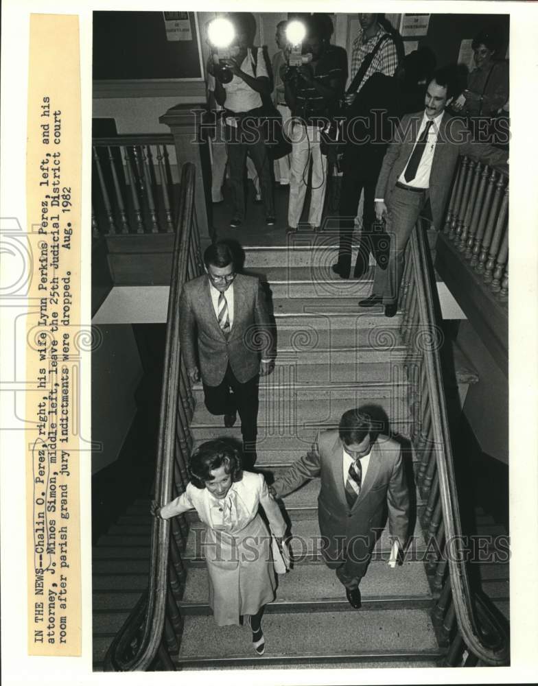 1982 Press Photo Chalin &amp; wife Lynn Perez leaving 25th Judicial District Court- Historic Images