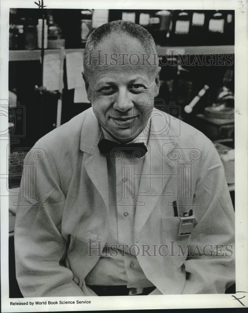 1968 Press Photo Washington University immunology chief Dr. Charles Parker