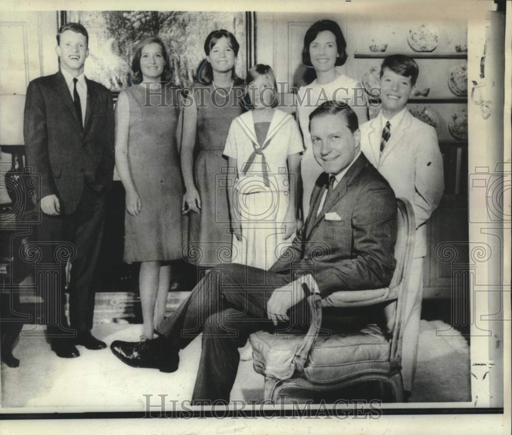 1966 Press Photo Governor of Illinois Charles Percy and Family - noc05496
