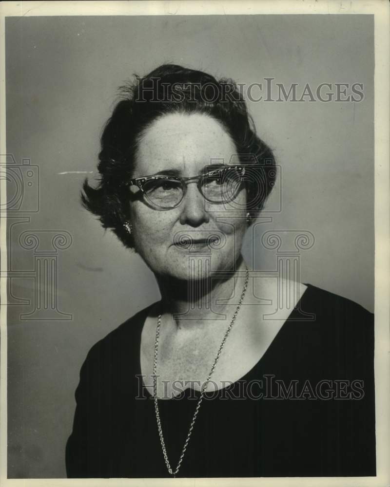 Load image into Gallery viewer, 1961 Press Photo New Orleans Business Club past president Violet Poindexter
