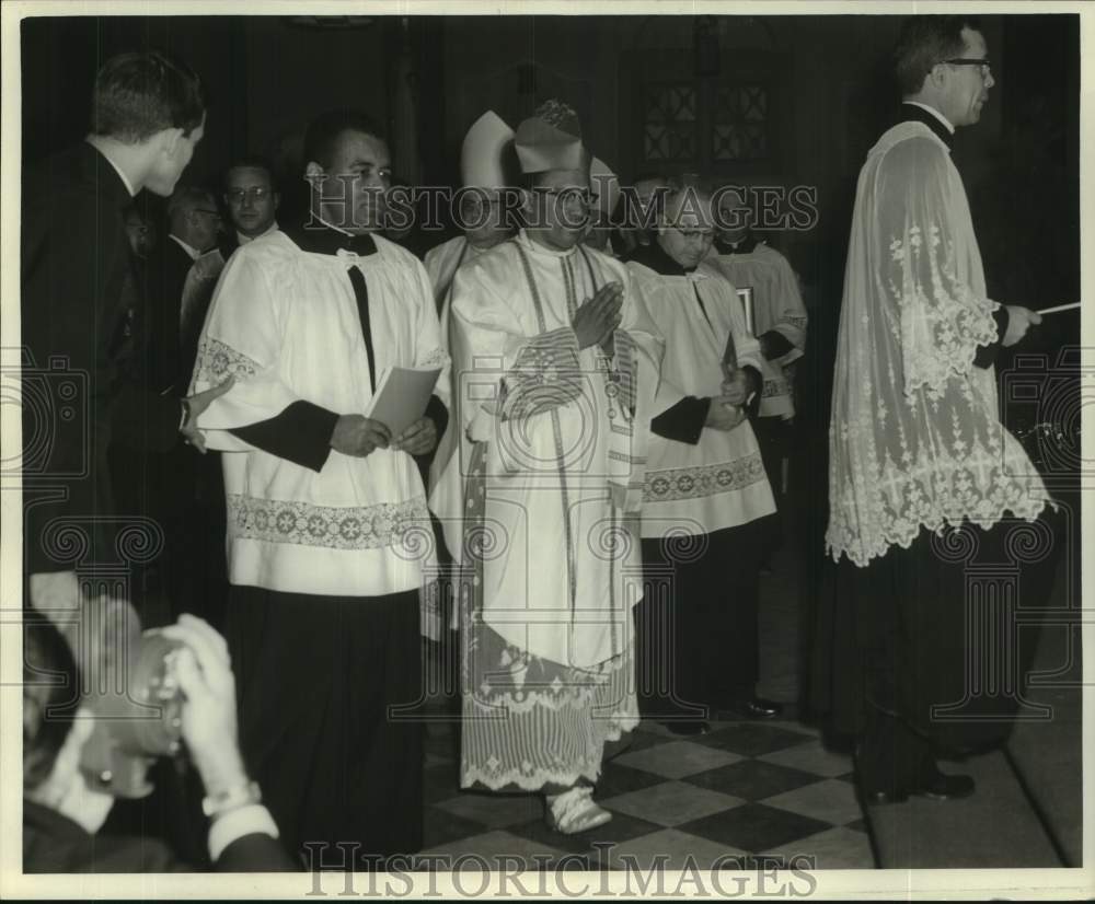 1966 Press Photo New Orleans - Bishop Harold R. Perry at Consecration Mass