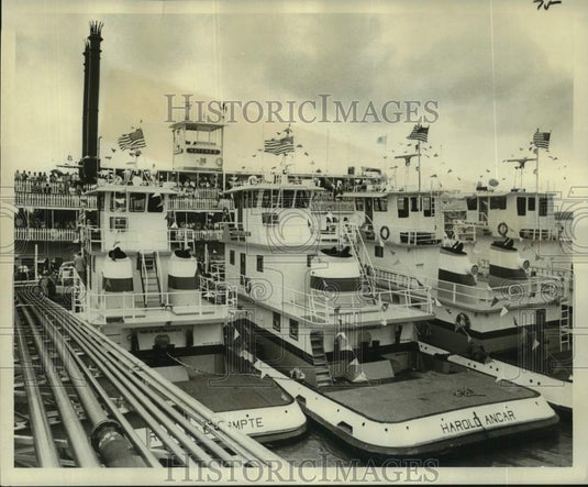 1976 Press Photo Towboats moored at Point Landing in Louisiana - Historic Images