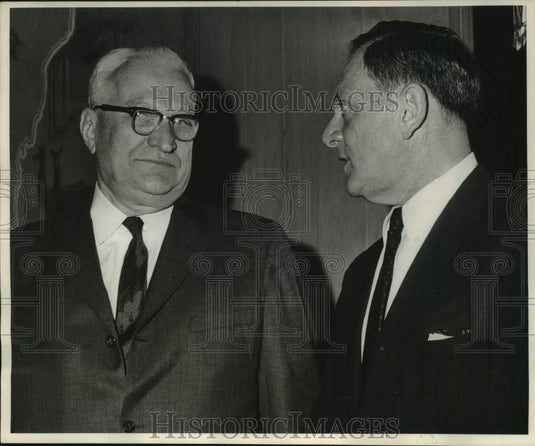 1964 Press Photo Mr. Plowman and Sam Israel Jr., converse - noc06582