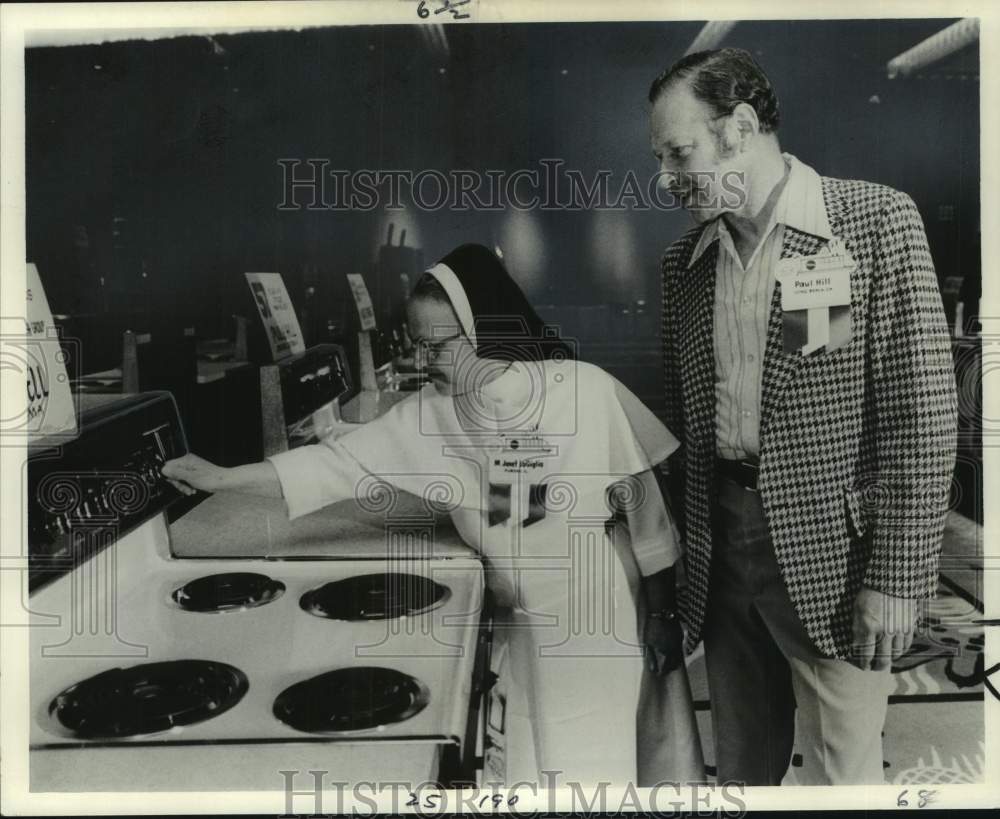 1978 Press Photo Bake-Off Constestants Sister Mary Janet LaGiglia and Paul Hill- Historic Images