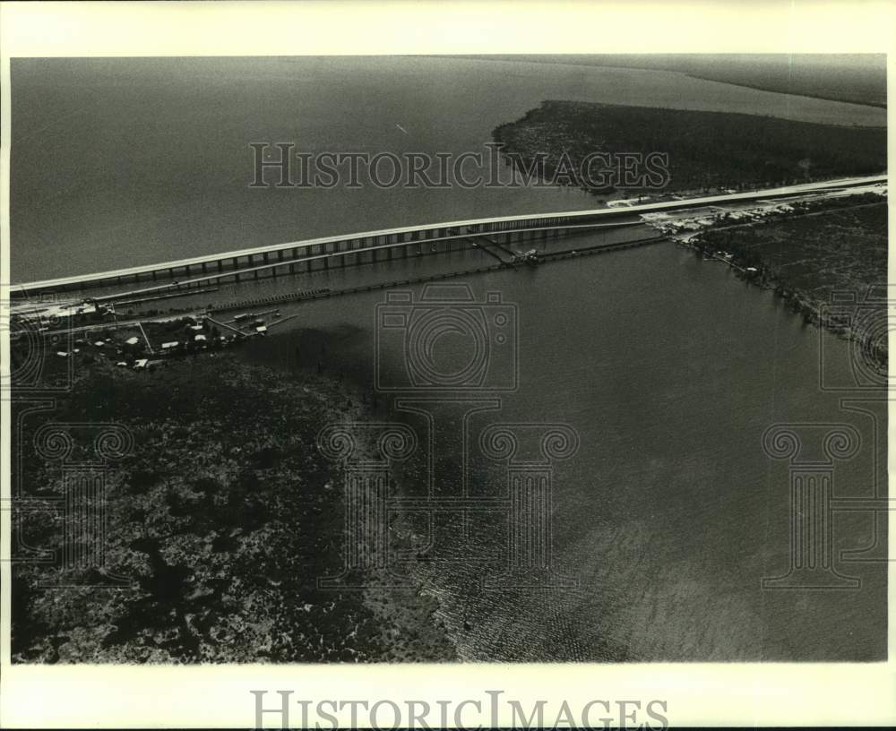 1979 Press Photo Aerial view of the Pass Manchac Bridge.- Historic Images