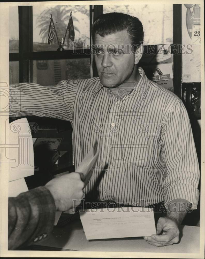 1965 Press Photo Eddie Price, Arrested in Louisiana - noc08701