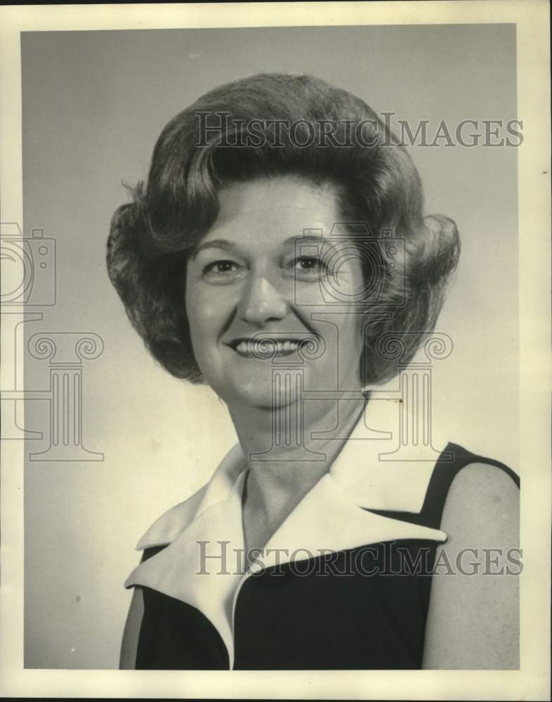 1974 Press Photo Mrs. Oscar Pierson-East Jefferson Business Women&#39;s Club- Historic Images