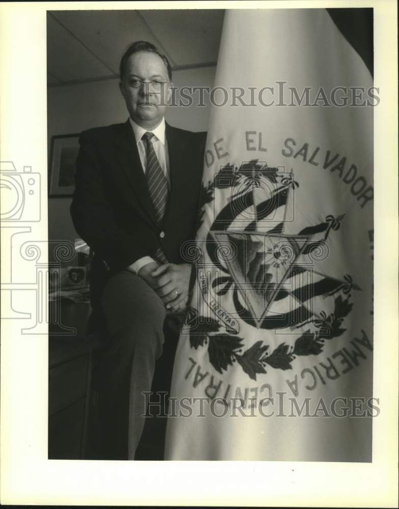 1992 Press Photo Emilio Garcia Prieto, consul general of El Salvador- Historic Images