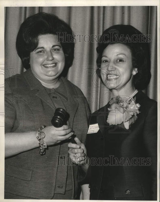 1968 Press Photo Gloria Prieu, Mrs. A. Watermeier - Louisiana Nurses Association