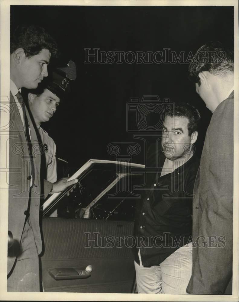 1967 Press Photo New Orleans police apprehend holdup-man Ray Wilson Profitt- Historic Images