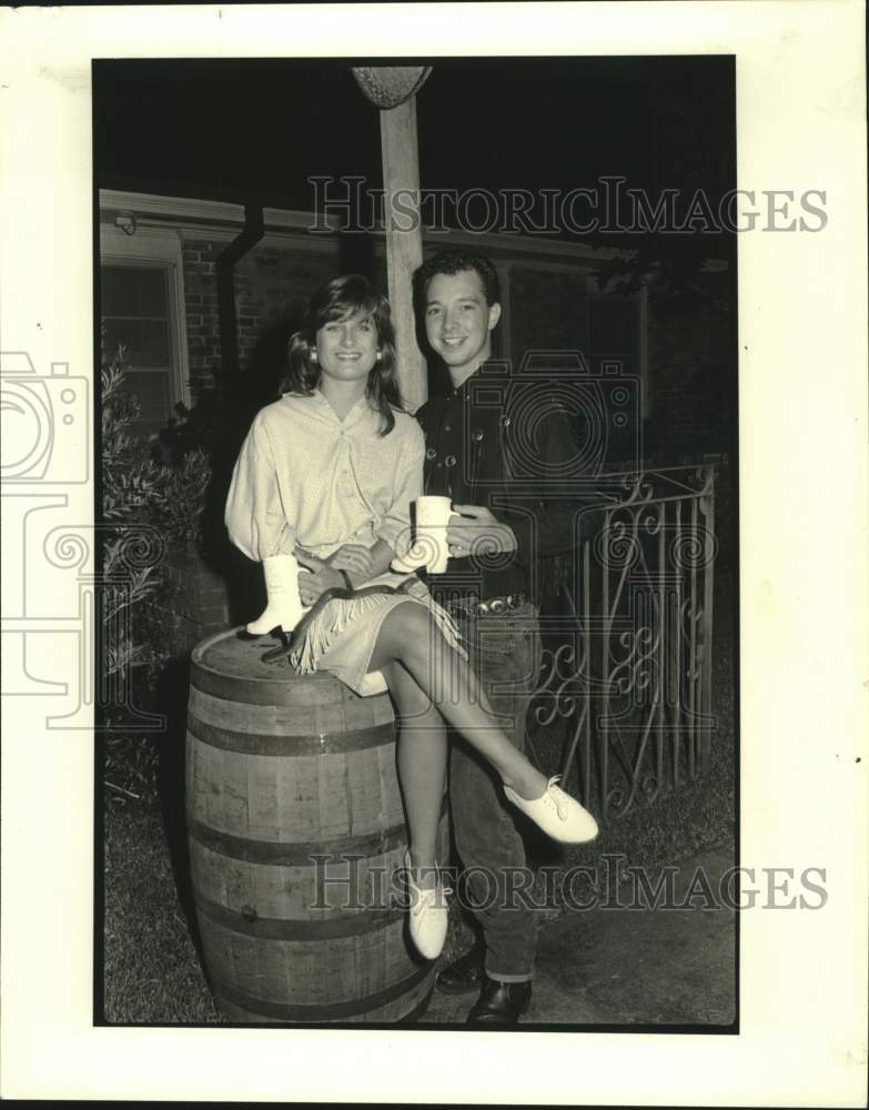 1989 Press Photo Laura Popich &amp; Henry Patron at Stephanie Bayle Debutante Party - Historic Images