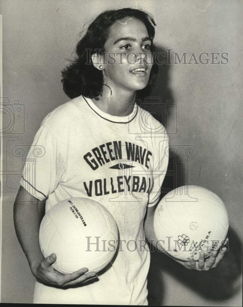 1976 Press Photo Tulane University volleyball player Liliana Posada in Louisiana- Historic Images