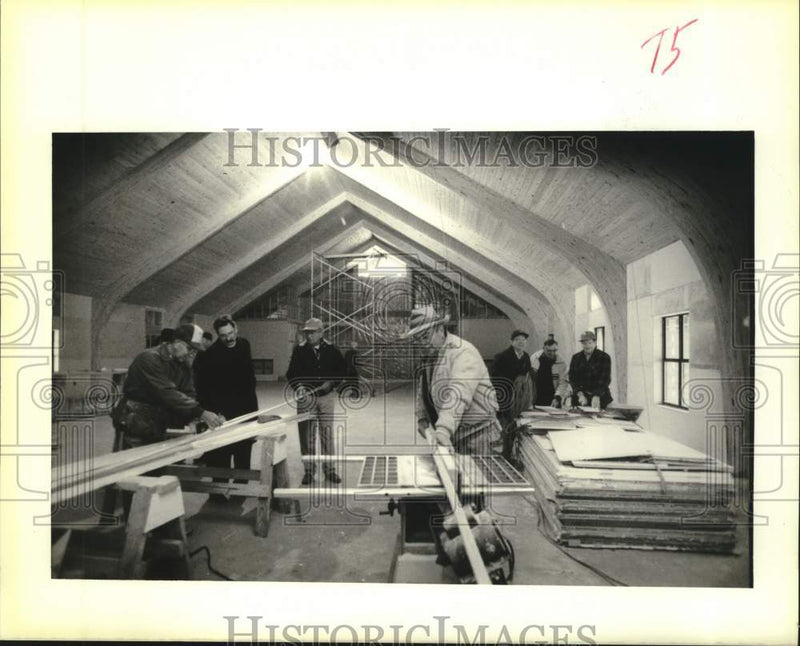 Load image into Gallery viewer, 1989 Press Photo Laborers for Christ work at Prince of Peace Lutheran Church
