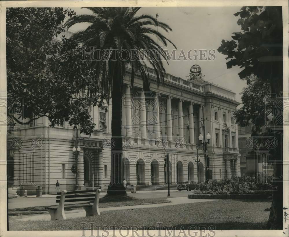 1963 Press Photo The old Post Office building at 601 Camp - noc09223